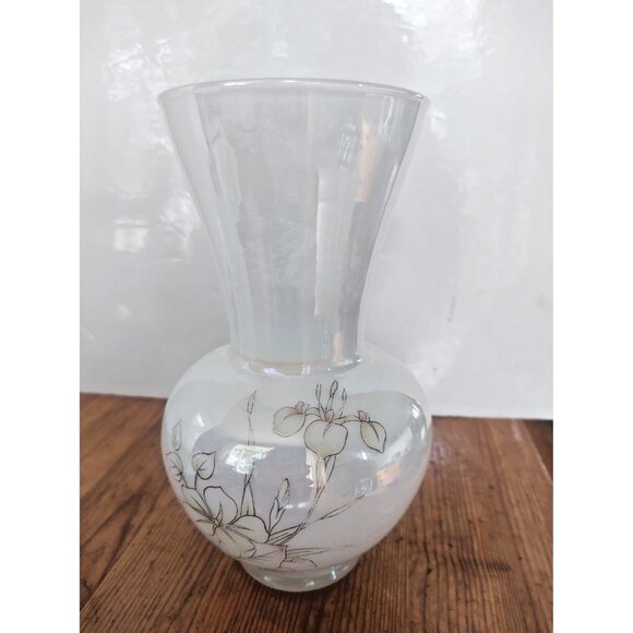 Vintage Painted Iridescent White Vase Hand Blown signed by artist 7 1/4" - Picture 1 of 11